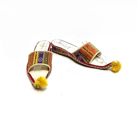 Vintage 1970s fabric pointed toe tassel Ottoman Turkish slippers - Picture 4 of 8